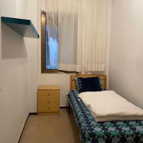 Private room for rent for €480 per month in Barcelona, Carrer de Nàpols