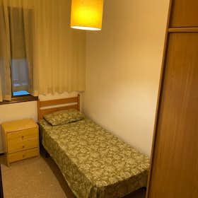 Private room for rent for €400 per month in Barcelona, Carrer de Nàpols