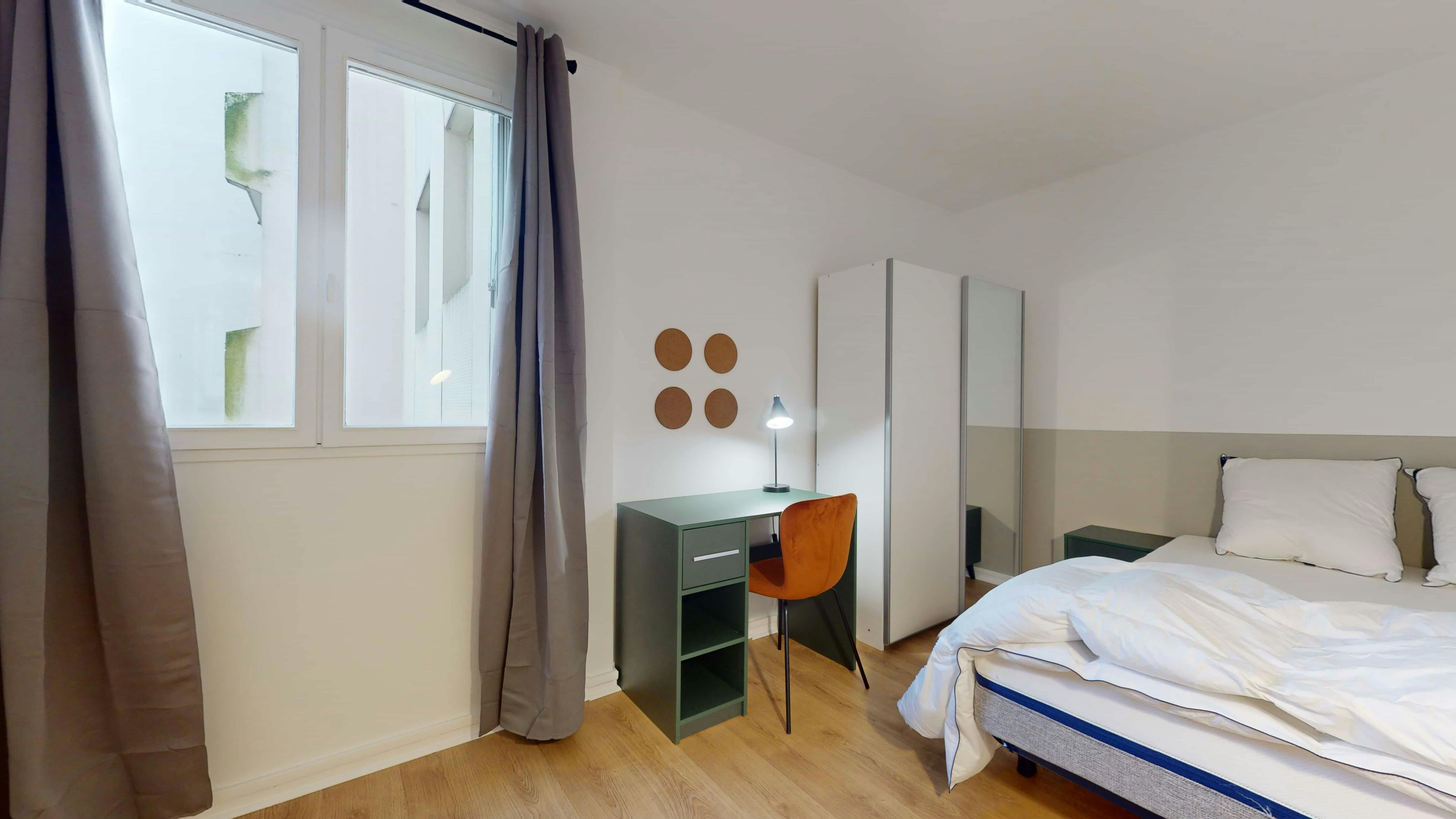 Single room Asnières-Sur-Seine, 1 bed, 11m² — photo 23