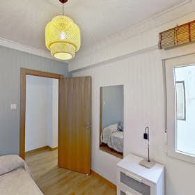 Private room for rent for €300 per month in Zaragoza, Calle Unceta