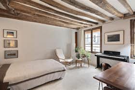 Studio for rent for €1,243 per month in Paris, Rue des Rosiers