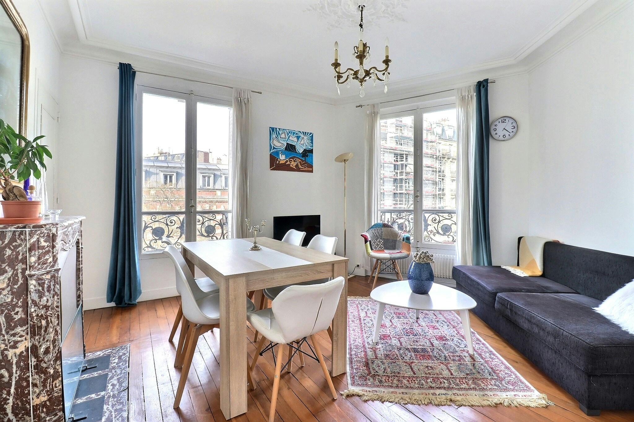 5 Versailles Avenue, Paris - in Paris