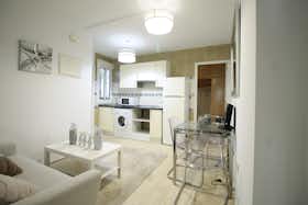 Квартира за оренду для 1 350 EUR на місяць у Madrid, Calle de Antonio Zamora