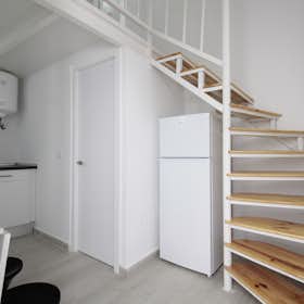 Studio for rent for €775 per month in Madrid, Calle de Santoña