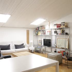 Apartment for rent for €1,350 per month in Madrid, Calle de la Montera