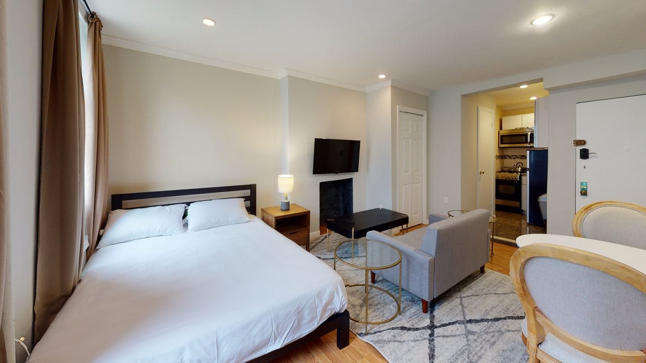 Студія за оренду для $4,014 на місяць у New York City, E 14th St