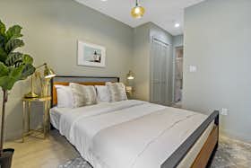 私人房间 正在以 €990 的月租出租，其位于 San Francisco, Stone St