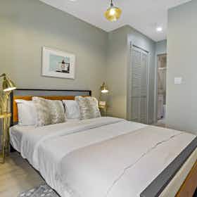 私人房间 正在以 $1,205 的月租出租，其位于 San Francisco, Stone St