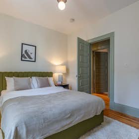 私人房间 正在以 €1,130 的月租出租，其位于 Boston, Romsey St