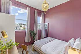 Приватна кімната за оренду для $2,186 на місяць у San Francisco, Capp St