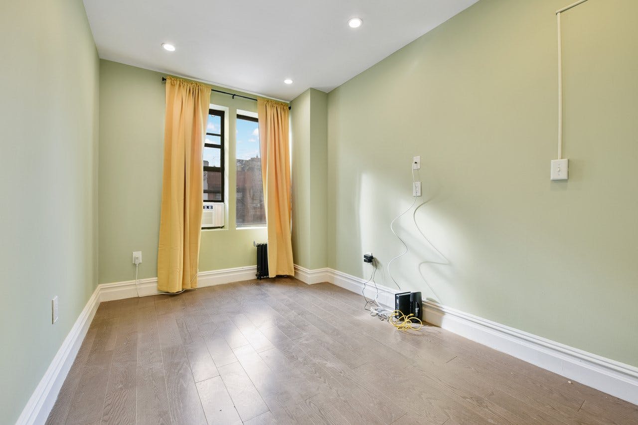 Avenue A, New York City, NY preview