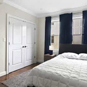 Приватна кімната за оренду для $1,519 на місяць у Brookline, Washington St