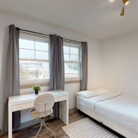 Privé kamer te huur voor $1,550 per maand in Los Angeles, W 12th St