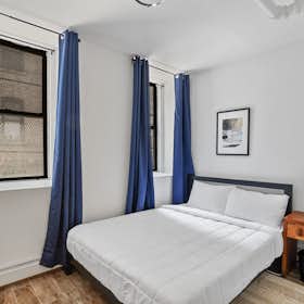 Отдельная комната сдается в аренду за $2,387 в месяц в Verona, Claremont Ave