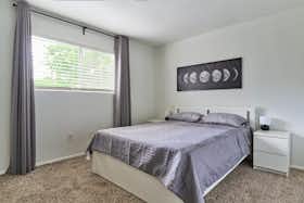Pokój prywatny do wynajęcia za $651 miesięcznie w mieście Austin, W 37th St