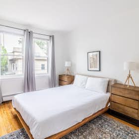Отдельная комната сдается в аренду за $1,612 в месяц в Brighton, Newcastle Rd