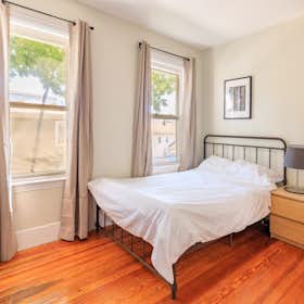Habitación privada en alquiler por $1,395 al mes en Boston, Crescent Ave