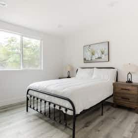 私人房间 正在以 $1,311 的月租出租，其位于 North Hollywood, Auckland Ave