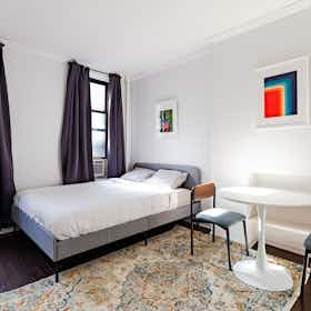 单间公寓 正在以 $3,054 的月租出租，其位于 New York City, E 14th St
