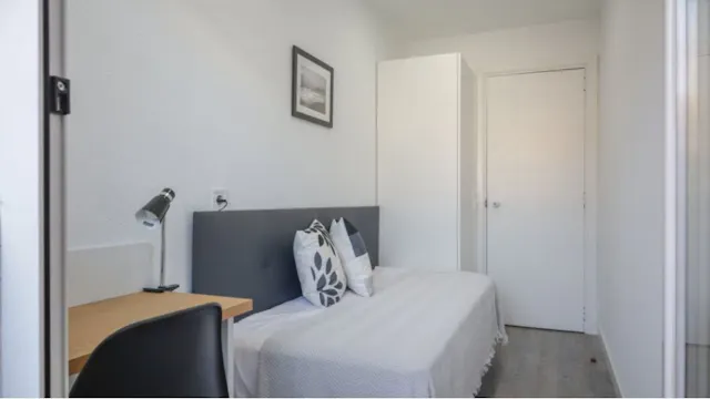 Private room in Calle de Orense, Madrid (1384217) room image 1