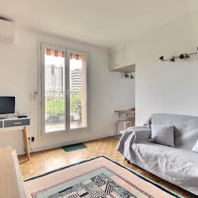 Apartment for rent for €2,033 per month in Paris, Rue Dutot