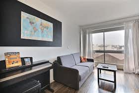 Apartment for rent for €1,378 per month in Paris, Villa Curial