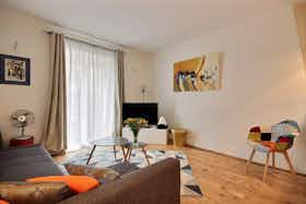 Apartment for rent for €1,750 per month in Paris, Rue du Faubourg du Temple