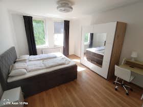 Wohnung zu mieten für 1.860 € pro Monat in Essen, Gervinusstraße