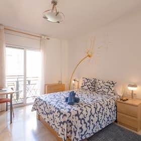 Private room for rent for €680 per month in Barcelona, Carrer de la Mare de Déu del Coll