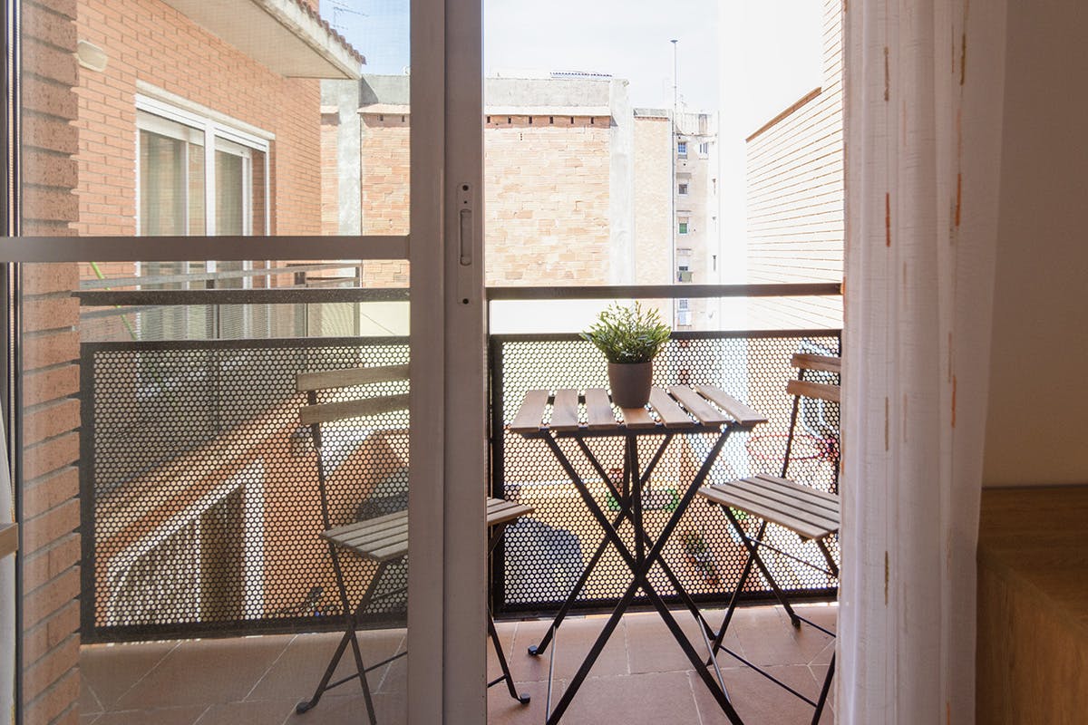 Carrer de la Mare de Deu del C 3