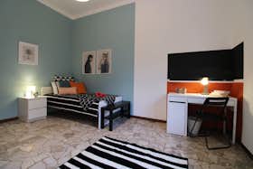 Приватна кімната за оренду для 470 EUR на місяць у Brescia, Via Gian Battista Cipani