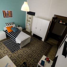 Private room for rent for €550 per month in Brescia, Via Lattanzio Gambara