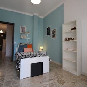 Cameră privată de închiriat pentru 470 EUR pe lună în Brescia, Viale Piave