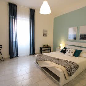 Cameră privată de închiriat pentru 470 EUR pe lună în Brescia, Via Alessandro Manzoni