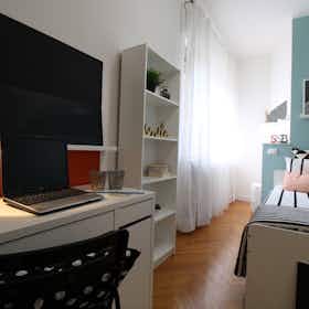 Pokój prywatny do wynajęcia za 470 € miesięcznie w mieście Brescia, Viale Venezia