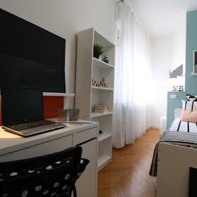 Cameră privată de închiriat pentru 470 EUR pe lună în Brescia, Viale Venezia