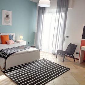 Private room for rent for €550 per month in Brescia, Viale Europa