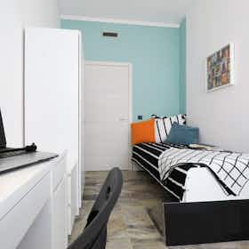 Privé kamer te huur voor € 470 per maand in Brescia, Via Pusterla