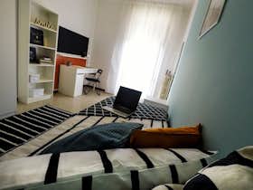 Приватна кімната за оренду для 490 EUR на місяць у Brescia, Via Bligny