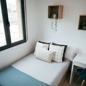 Private room for rent for €740 per month in Barcelona, Carrer del Perelló