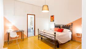 Apartment for rent for €1,200 per month in Livorno, Piazza Attias