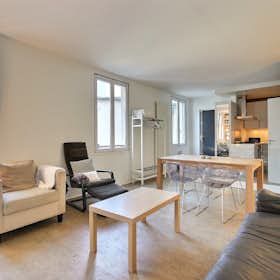 Apartment for rent for €3,286 per month in Paris, Rue de la Roquette