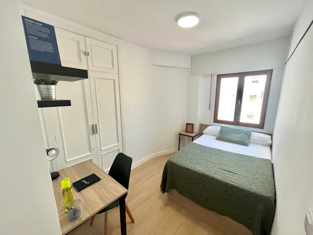 Private room in Calle del Petirrojo, Madrid (1396095) room image 1
