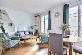 Wohnung zu mieten für 1.590 € pro Monat in Paris, Rue de Domrémy
