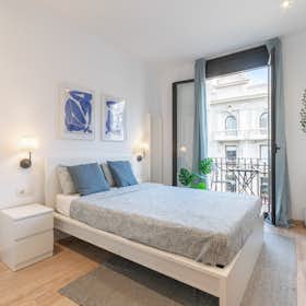 Private room for rent for €924 per month in Barcelona, Carrer de Muntaner