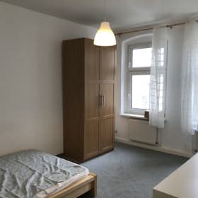 Apartment for rent for €1,190 per month in Berlin, Grünberger Straße