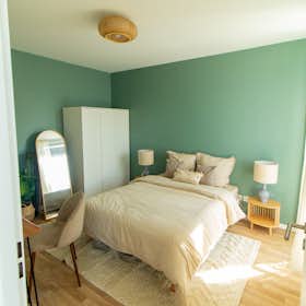 Private room for rent for €990 per month in Paris, Rue Cesaria Évora