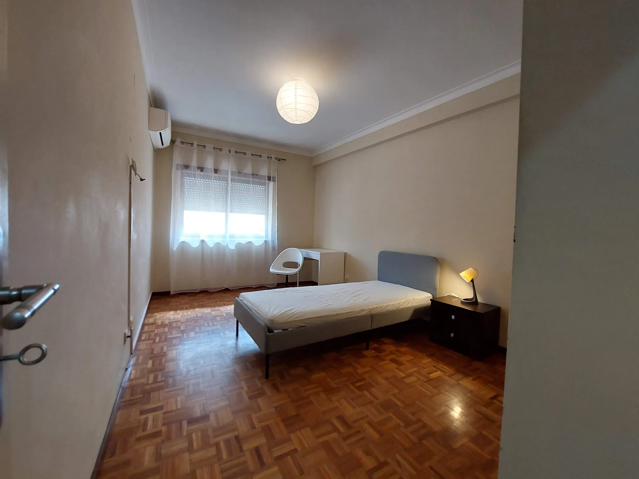 Private room in Rua Prior Vasconcelos, Castelo Branco 2