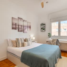 Private room for rent for €790 per month in Barcelona, Via Augusta