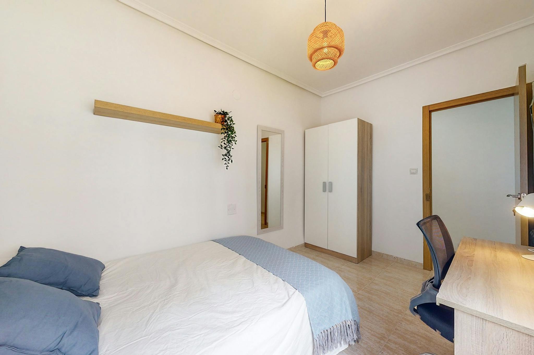 Carrer Bernat Artola, Castelló de la Plana preview